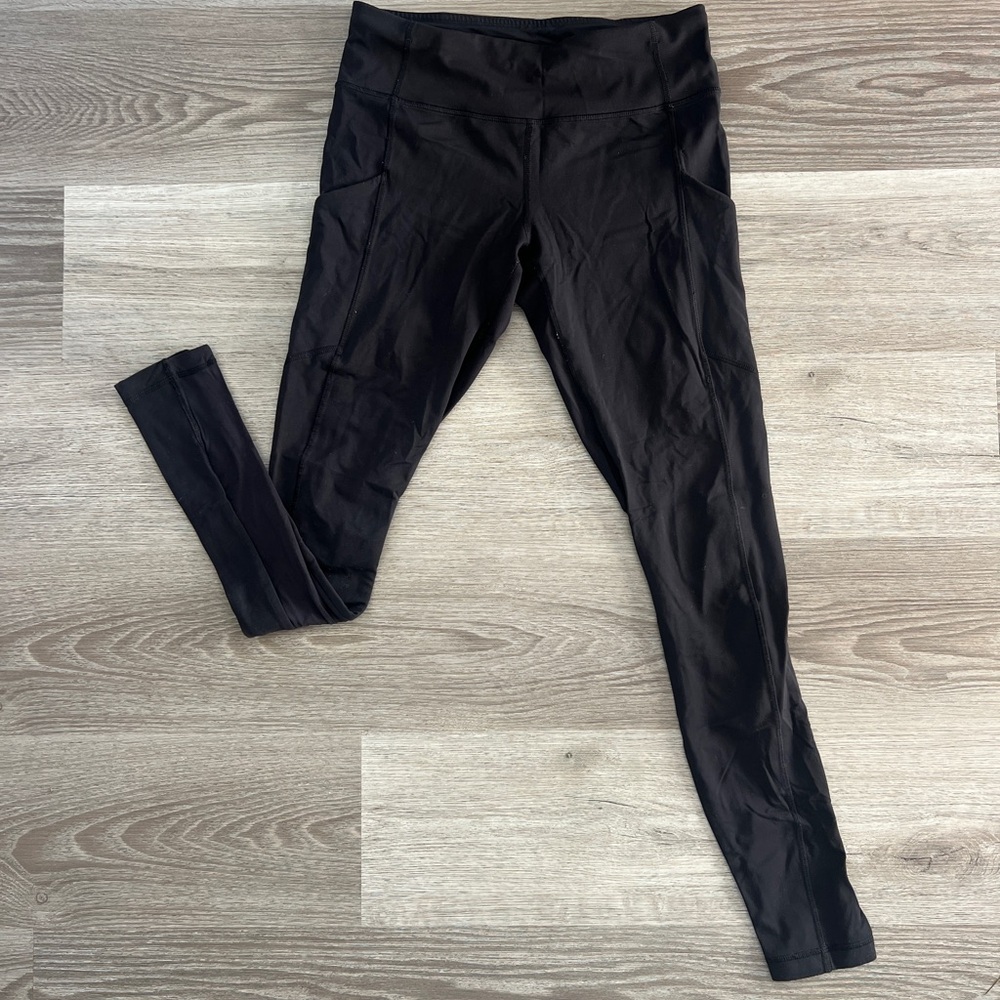 Lululemon leggings with pocket, size 8